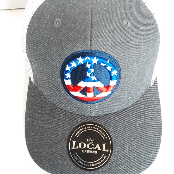 Local Crowns Americana Peace Sign Flag Fill Trucker Snapback Hat Cap Gray NWT - Picture 2 of 8